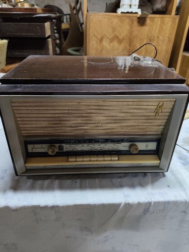 Radio epoca con giradischi - con,