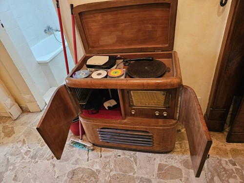 Radio epoca con mobiletto - d’epoca,