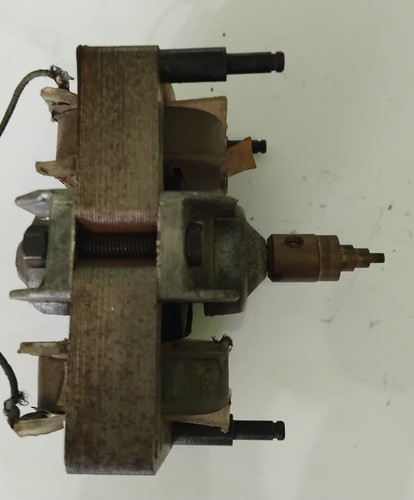 Motorino per giradischi